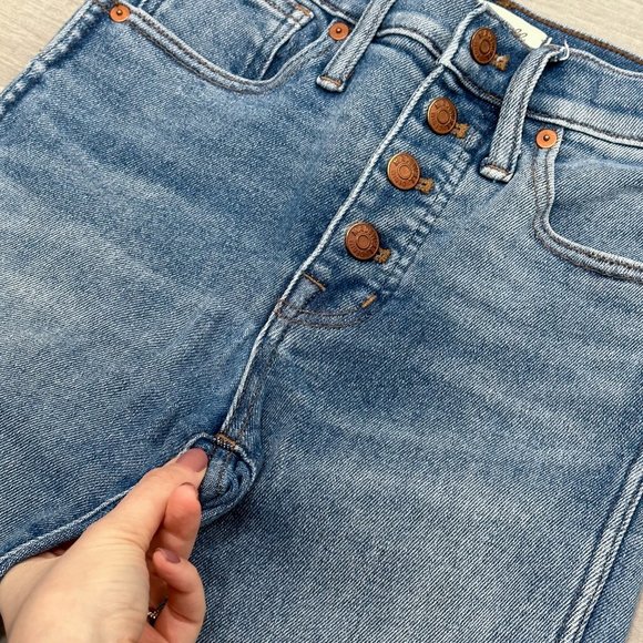 Madewell 10" High-Rise Skinny Jeans Cordova Wash Button-Front Edition Fray Hem - Picture 6 of 12